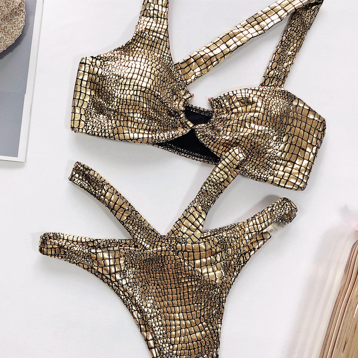 Bikini Bronzing Fabric Snake Pattern Swimsuit