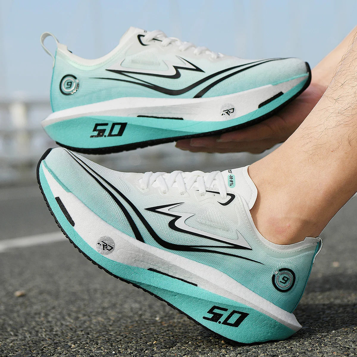 New Carbon Plate Marathon Running Shoe Pro Tests Stable Support For Shock-absorbing Ultralight Bounce Sneakers