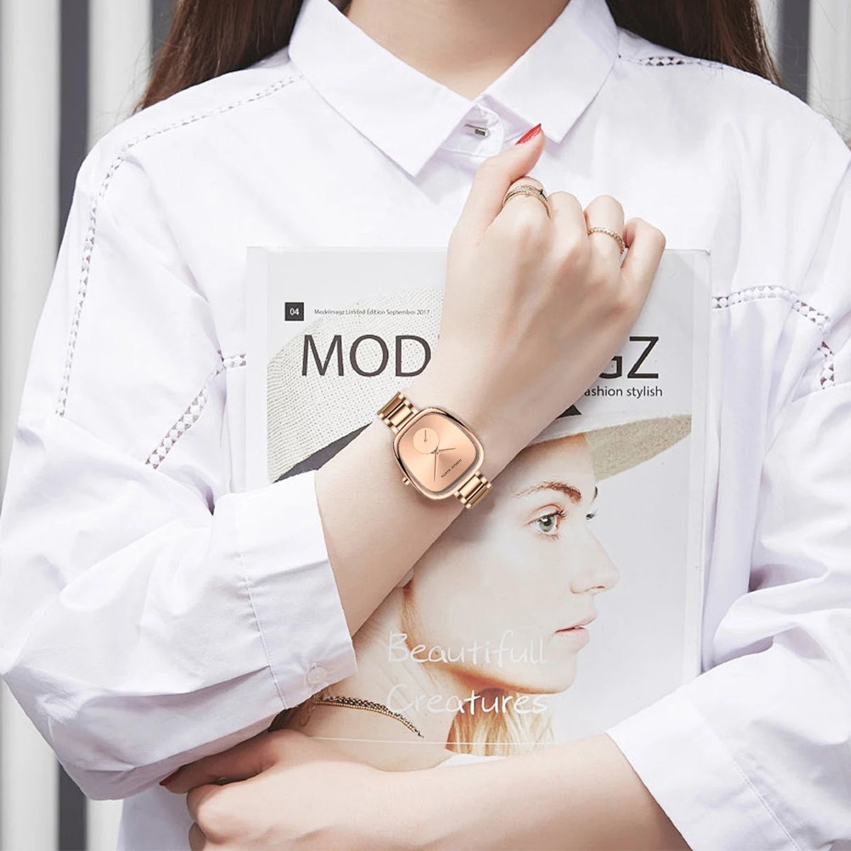 2025 New Women's Quartz Wristwatch 34mm Wine Barrel Rose Gold Black Stopwatch Fashionable Minimalist Style Oval Women's Watches