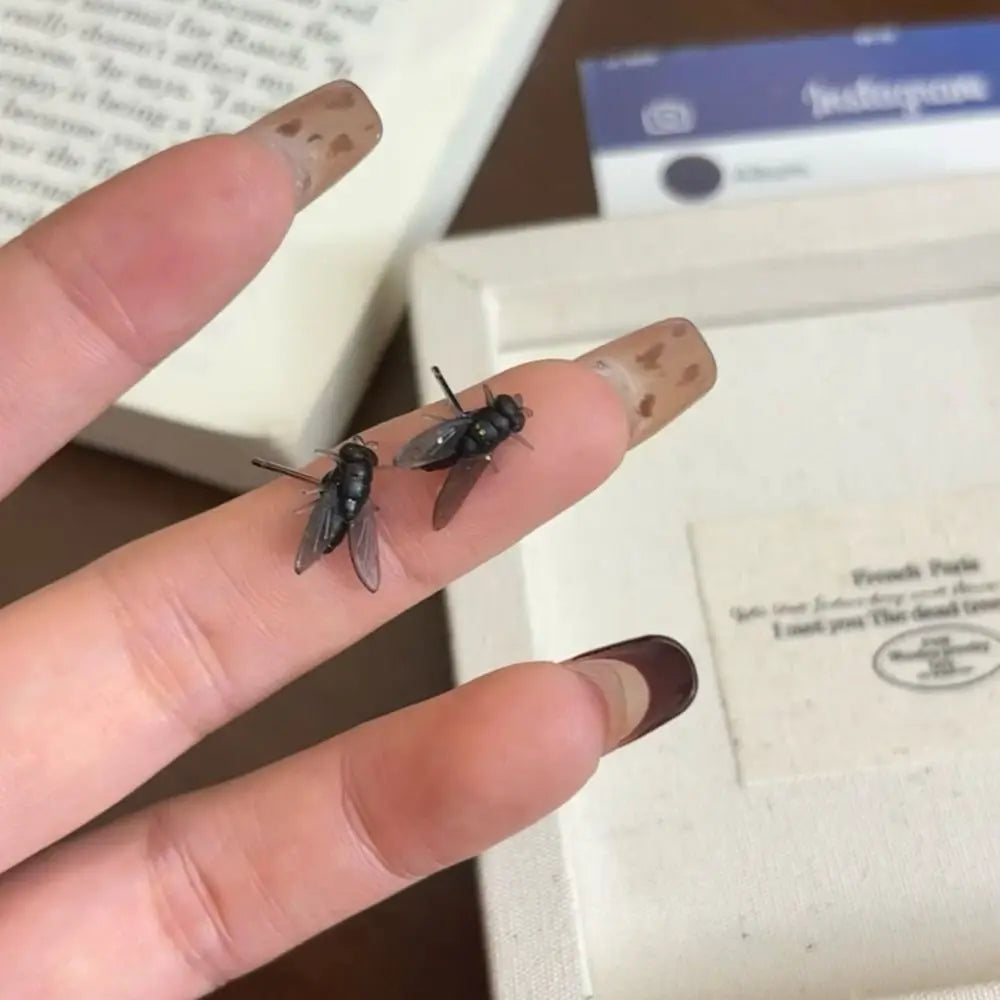 Cute Creative Flies Studs Earrings Prank Funny Mosquito Ear Stud Realistic Personality Mini Fly Earrings Girls