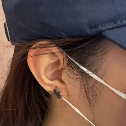 Cute Creative Flies Studs Earrings Prank Funny Mosquito Ear Stud Realistic Personality Mini Fly Earrings Girls