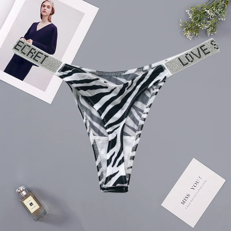 Fashionable ladies lingerie short waist ladies lingerie style, crystal letters comfortable pink thong sexy swimming trousers