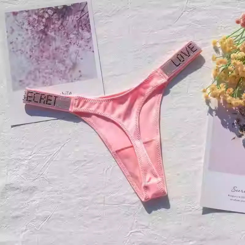 Fashionable ladies lingerie short waist ladies lingerie style, crystal letters comfortable pink thong sexy swimming trousers