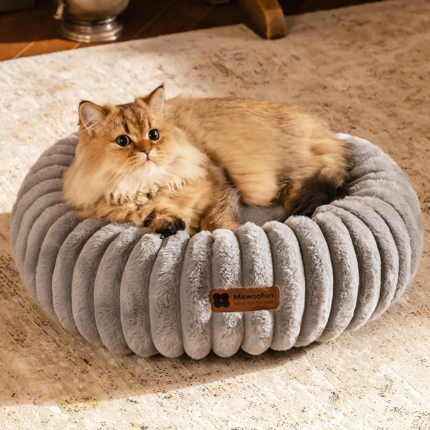 MEWOOFUN Donut Cat Bed - Washable Round Pet Bed For Indoor Cats & Kittens, Fluffy Non-Slip Calming Bed For Puppies, Grey